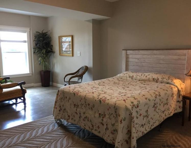 Danville Farm House Charm – Rustic Retreat in Kentucky s Countryside