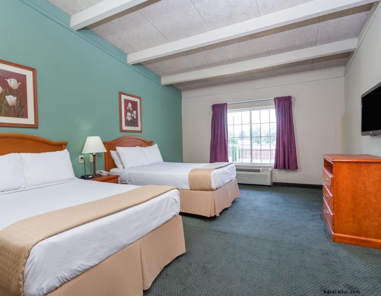 Days Inn & Suites Lexington, KY – Comfortable, Convenient Stays