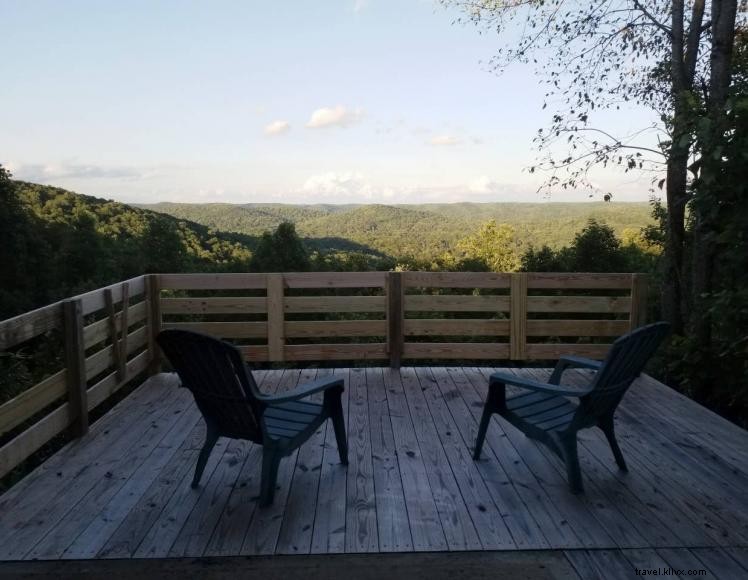 Dixie Mountain Hideout – Cozy 2‑Bedroom Log Cabin with Scenic Views