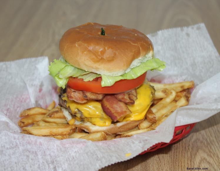 Emerald Isle Resort & Marina – Luxury Condos & Full‑Service Marina on Green River Lake