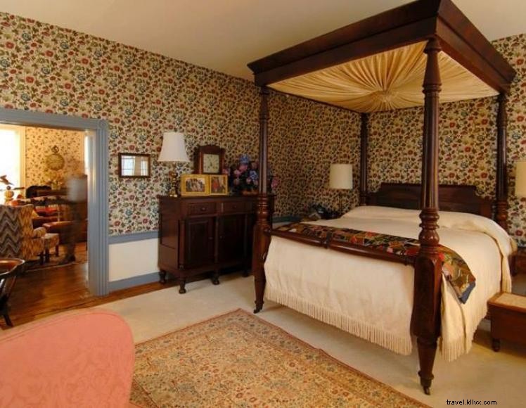 Forest Retreat Bed & Breakfast – Historic Governor’s Home in Carlisle, KY