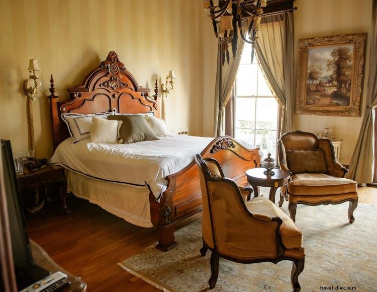 Falls of Rough Resort – Historic Bed & Breakfast & Golf Destination on the Rough River