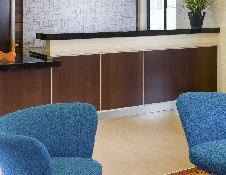 Fairfield Inn & Suites Lexington – Keeneland/Airport: Convenient Hotel with Free Shuttle and Premium Amenities