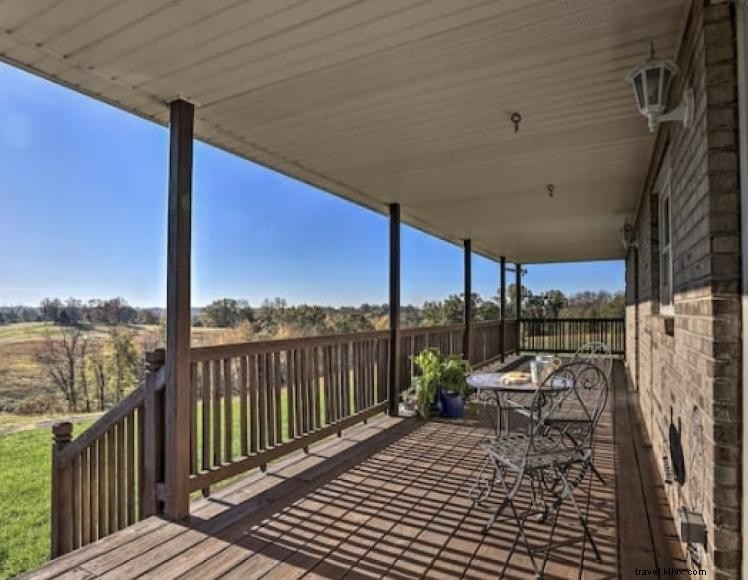 Kentucky Farmhouse Retreat – 5 Beds, 4 Baths, 160 Acres of Meadow