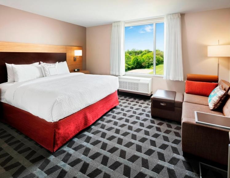 Fairfield Inn & Suites Louisville Northeast – Premium Comfort Near Kentucky’s Top Attractions