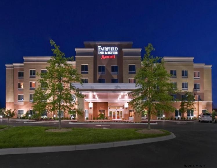 Fairfield Inn & Suites Louisville East – Marriott Hotel with Pool, Business Center & Free Breakfast