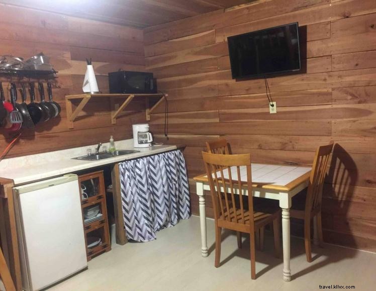 Foggy Bottom Roughing It Cabin – Rustic Kentucky Cabin Rental