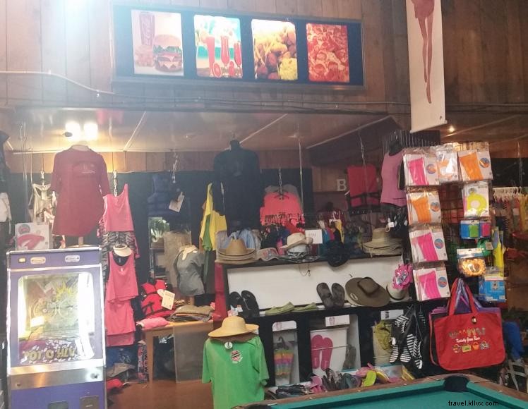 Green River Resort RV Park & Tucker’s Tiki Bar & Grill – Year‑Round Luxury by Green River Lake