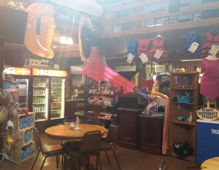 Green River Resort RV Park & Tucker’s Tiki Bar & Grill – Year‑Round Luxury by Green River Lake