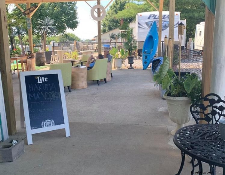 Green River Resort RV Park & Tucker’s Tiki Bar & Grill – Year‑Round Luxury by Green River Lake