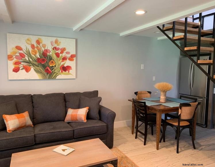 Graceland: Renovated Apartment in Campbellsville, KY – Modern Comfort & Lakeside Access