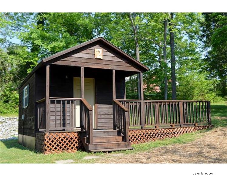 Year‑Round Cabin Rentals on the Green River Trail – Cozy Stays with RV Hook‑Ups in Greensburg, KY