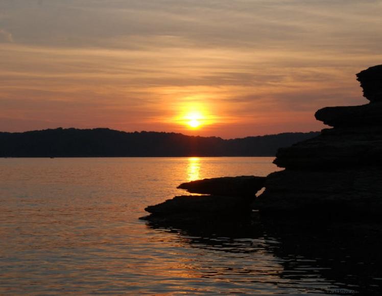 Explore Green River Lake State Park: Trails, Fishing, Camping & More