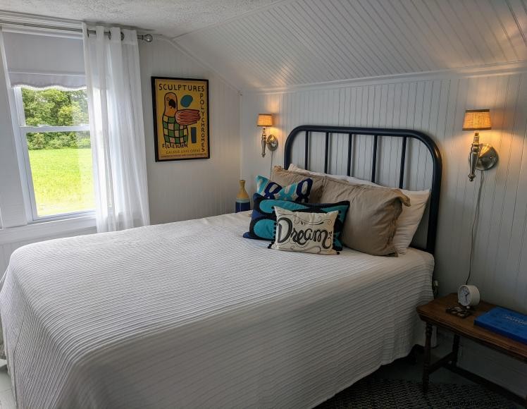 Gran s Place: Historic Family Farmhouse Retreat on 13 Acres Near Lake Cumberland