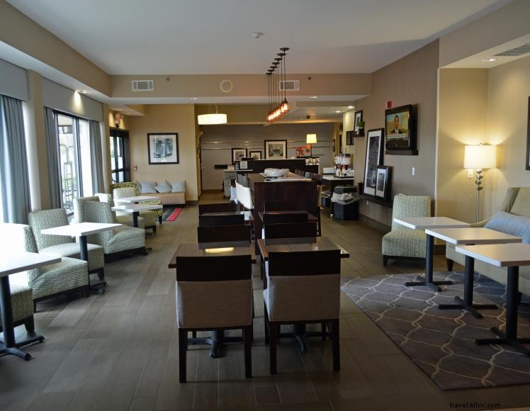 Hampton Inn Elizabethtown – 60‑Room Comfort, Free Breakfast & Indoor Pool