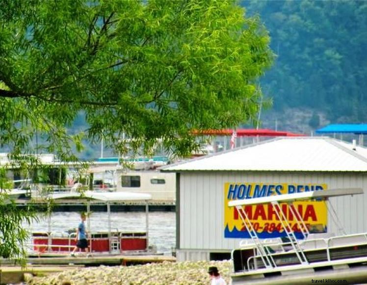 Holmes Bend Marina & Resort: New Commodore Houseboat, Expanded Slips & Luxury Suites