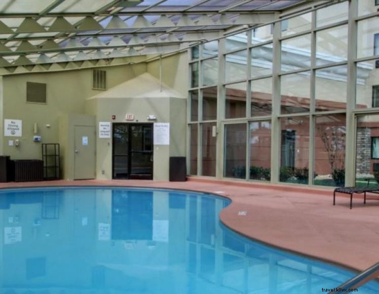 Holiday Inn Express Oak Grove – Comfort & Convenience Near Fort Campbell