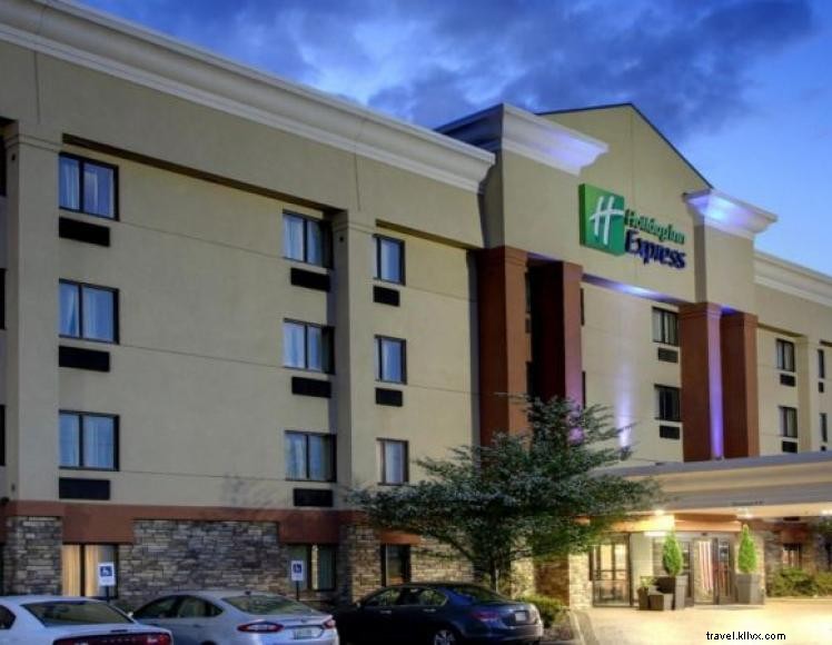 Holiday Inn Express Oak Grove – Comfort & Convenience Near Fort Campbell