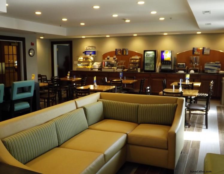 Holiday Inn Express Nicholasville – Modern Comfort & Southern Hospitality