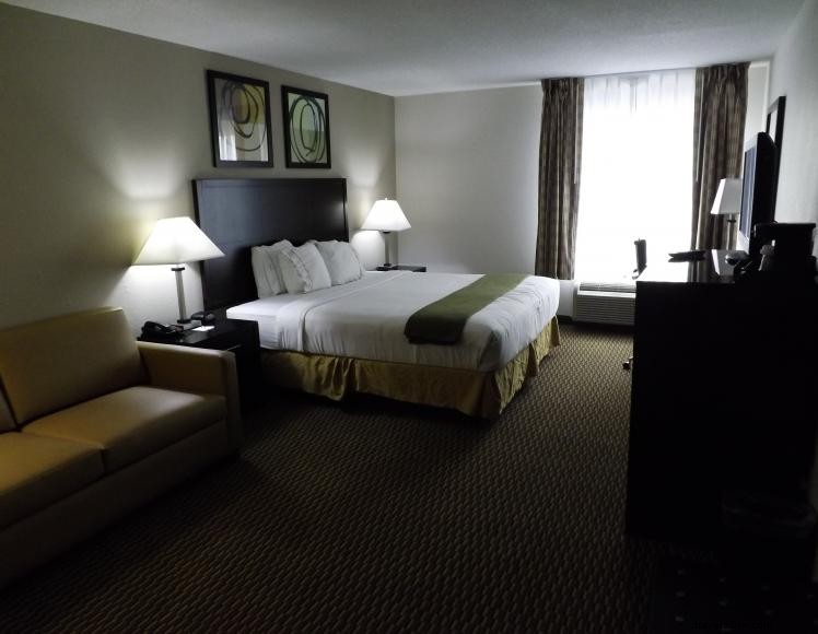 Holiday Inn Express Nicholasville – Modern Comfort & Southern Hospitality