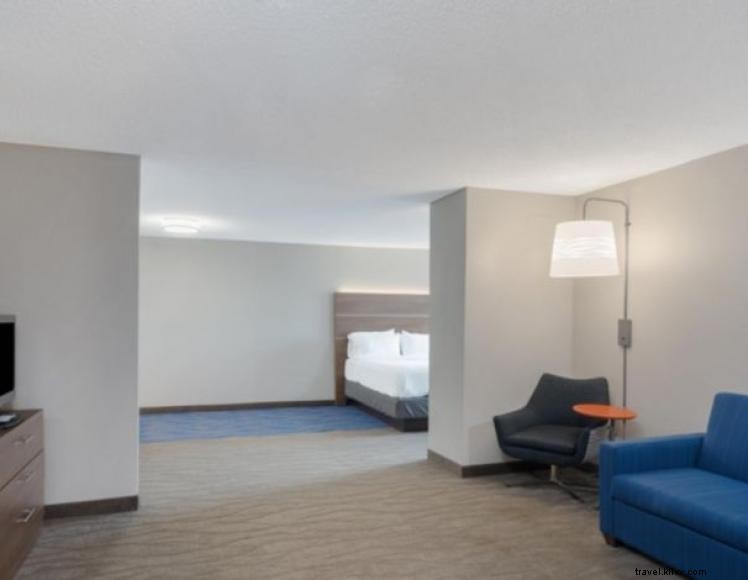 Holiday Inn Express Frankfort – Modern Comfort Near the Kentucky State Capitol