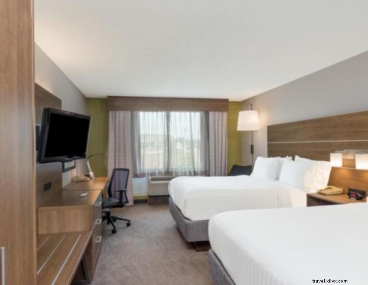 Holiday Inn Express Frankfort – Modern Comfort Near the Kentucky State Capitol