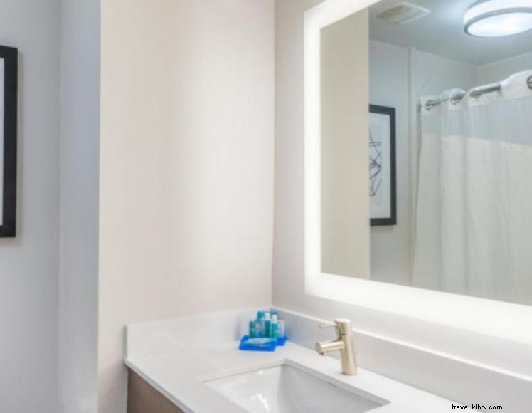 Holiday Inn Express Frankfort – Modern Comfort Near the Kentucky State Capitol