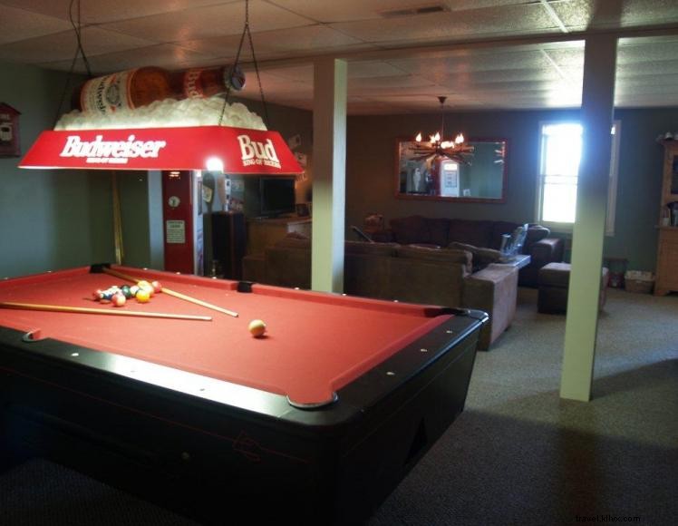 Hidden Cave Ranch B&B & Curly Horse Farm – Rustic Comfort & Family Events in Burkesville, KY