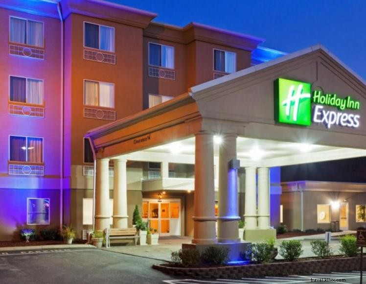 Holiday Inn Express Pikeville – Modern Comfort & Continental Breakfast