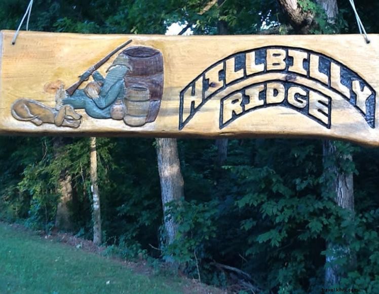 Hillbilly Ridge Bed & Breakfast: Rustic Charm Meets Modern Comfort