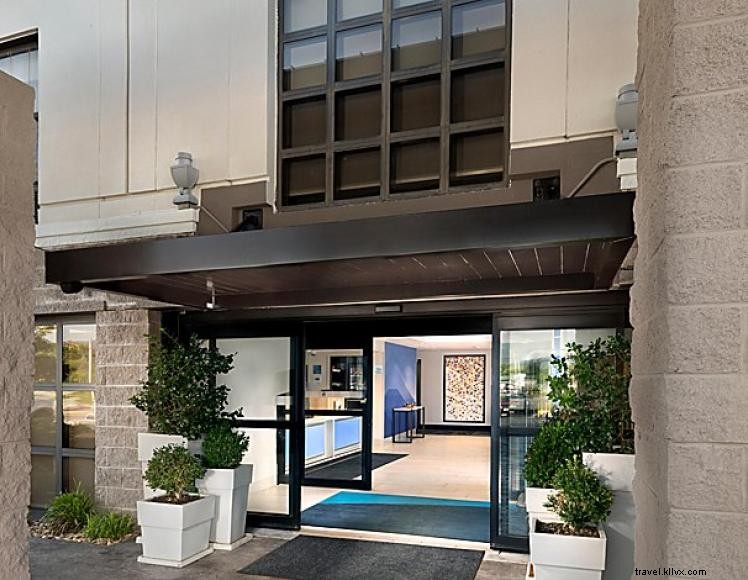 Holiday Inn Express – Comfortable, Mountain‑View Stay in Middlesboro, KY