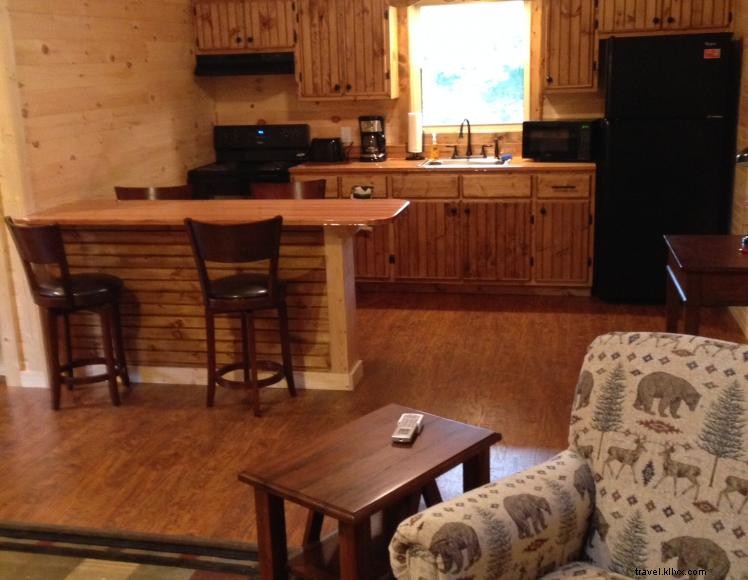 Hickory Cabins: Secluded Luxury Retreat Near Mammoth Cave & Nolin Lake