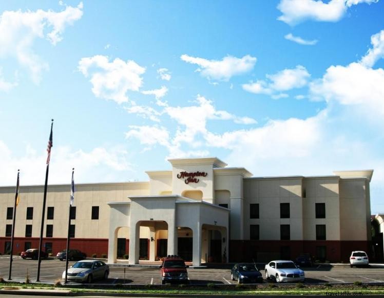 Hampton Inn Williamsburg – Comfortable Stay with Indoor Pool