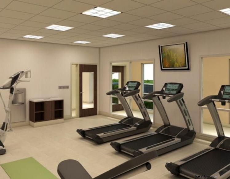 Holiday Inn Express Winchester – Business‑Friendly Stay with Free Fitness & Wi‑Fi