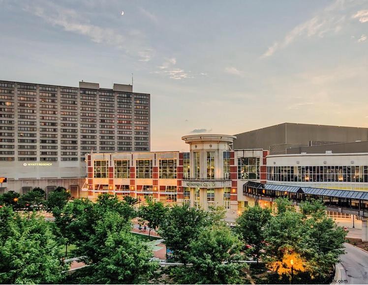 Hyatt Regency Lexington – Premier Luxury for Business & Family Travelers