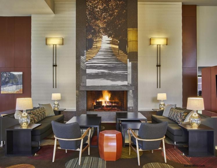 Hyatt Regency Lexington – Premier Luxury for Business & Family Travelers