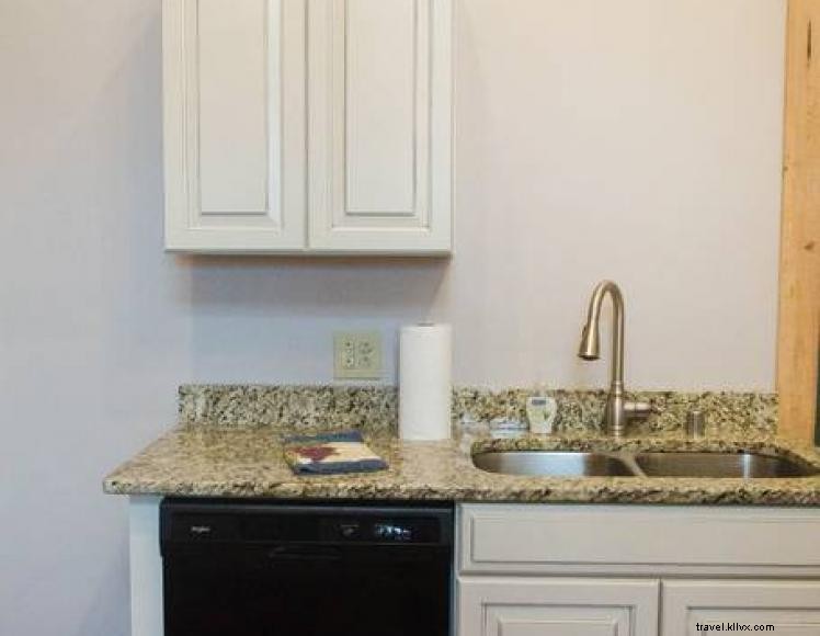 Historic Log Cabin at Mt. Folly Farms – 1820s Kentucky Landmark