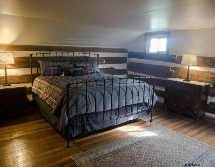 Historic Log Cabin at Mt. Folly Farms – 1820s Kentucky Landmark