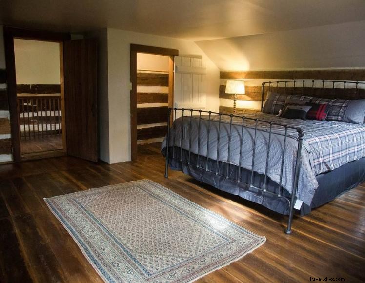 Historic Log Cabin at Mt. Folly Farms – 1820s Kentucky Landmark