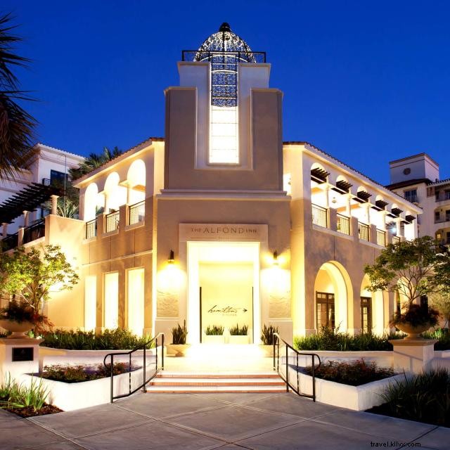 Orlando Thanksgiving Dining Guide: Restaurants, Resorts & Festive Menus for 2021