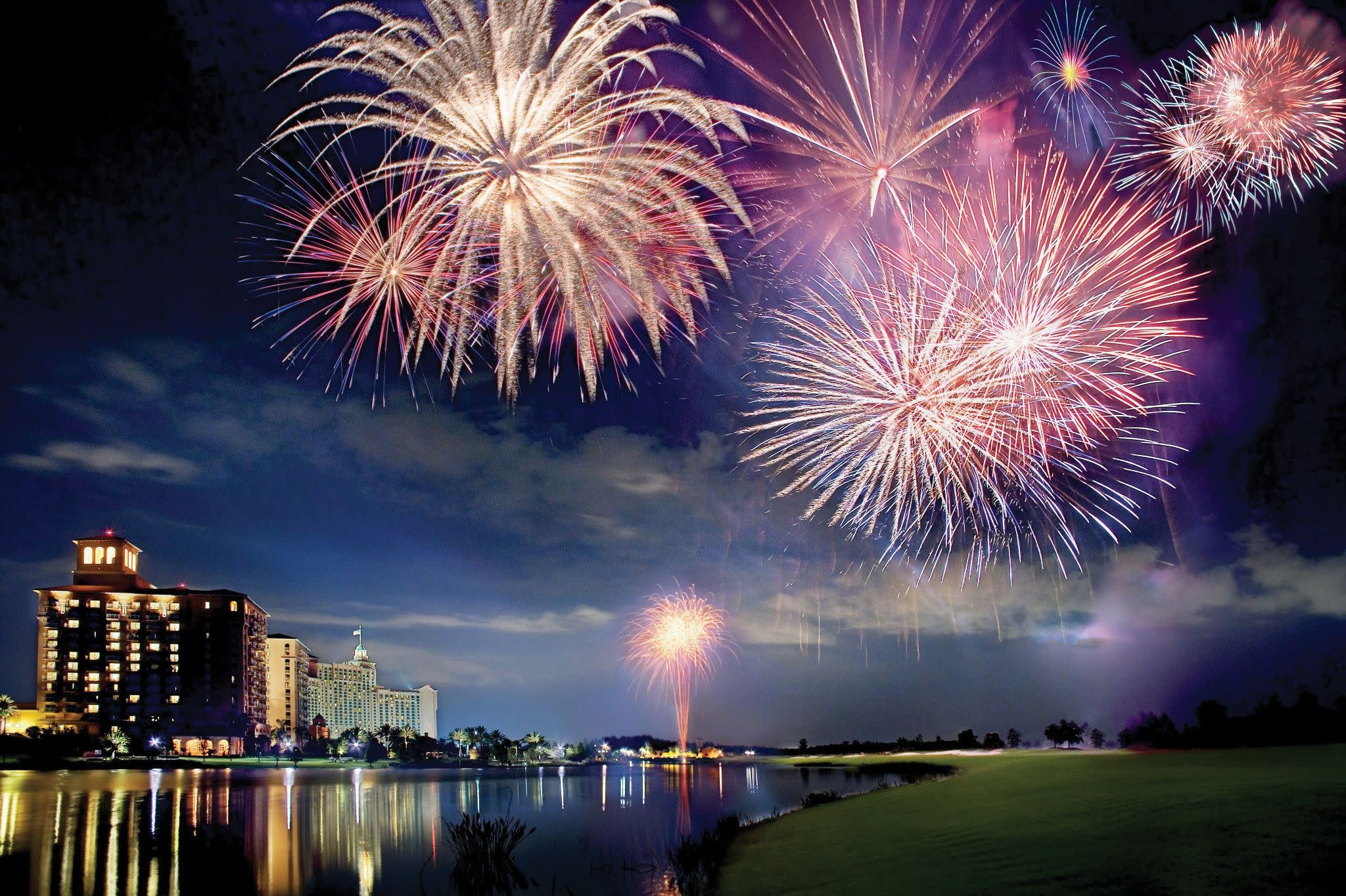 Experience a Brighter Holiday Season in Orlando’s Premier Hotels & Resorts