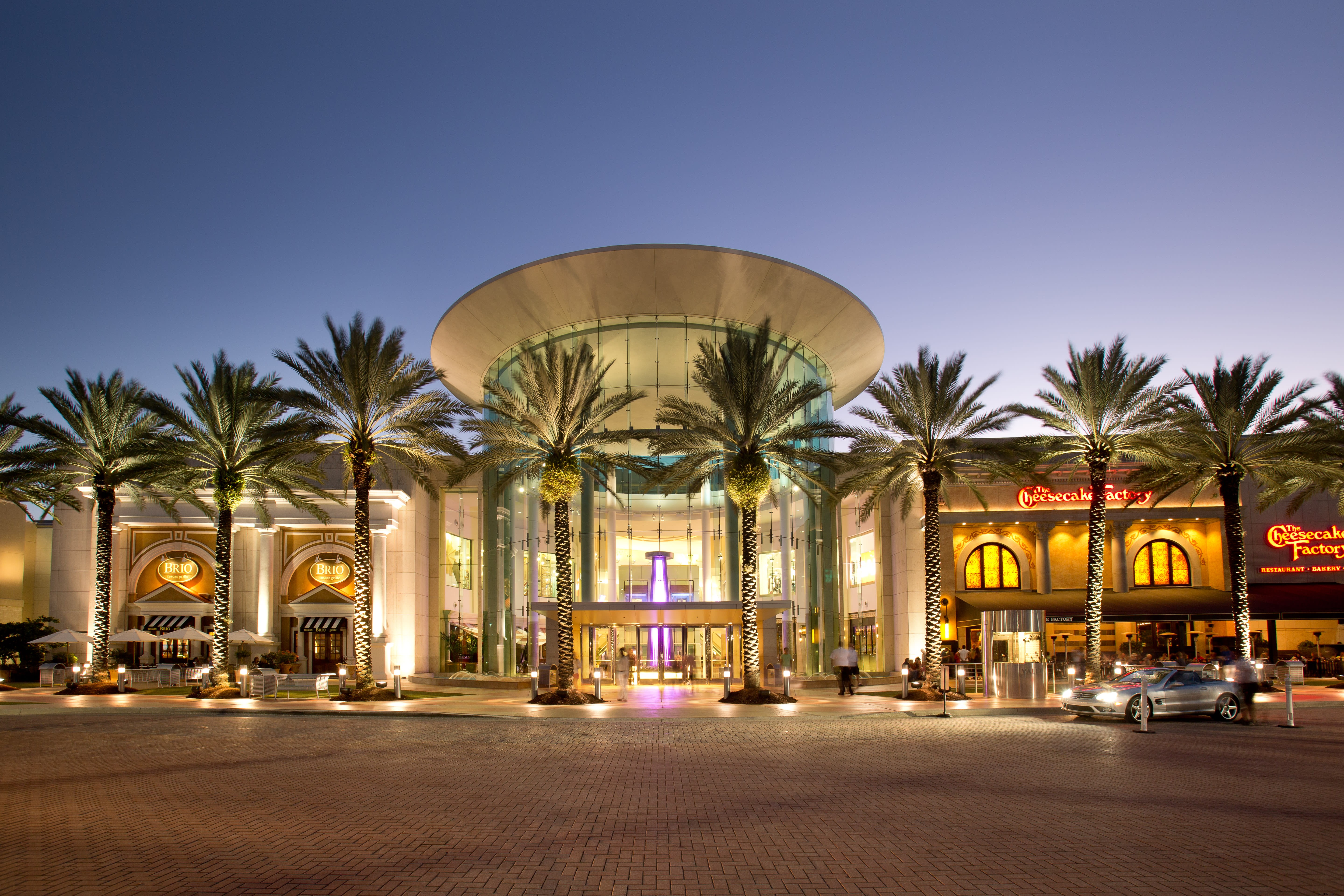Fall Shopping Guide: Luxury, Deals, and Events in Orlando