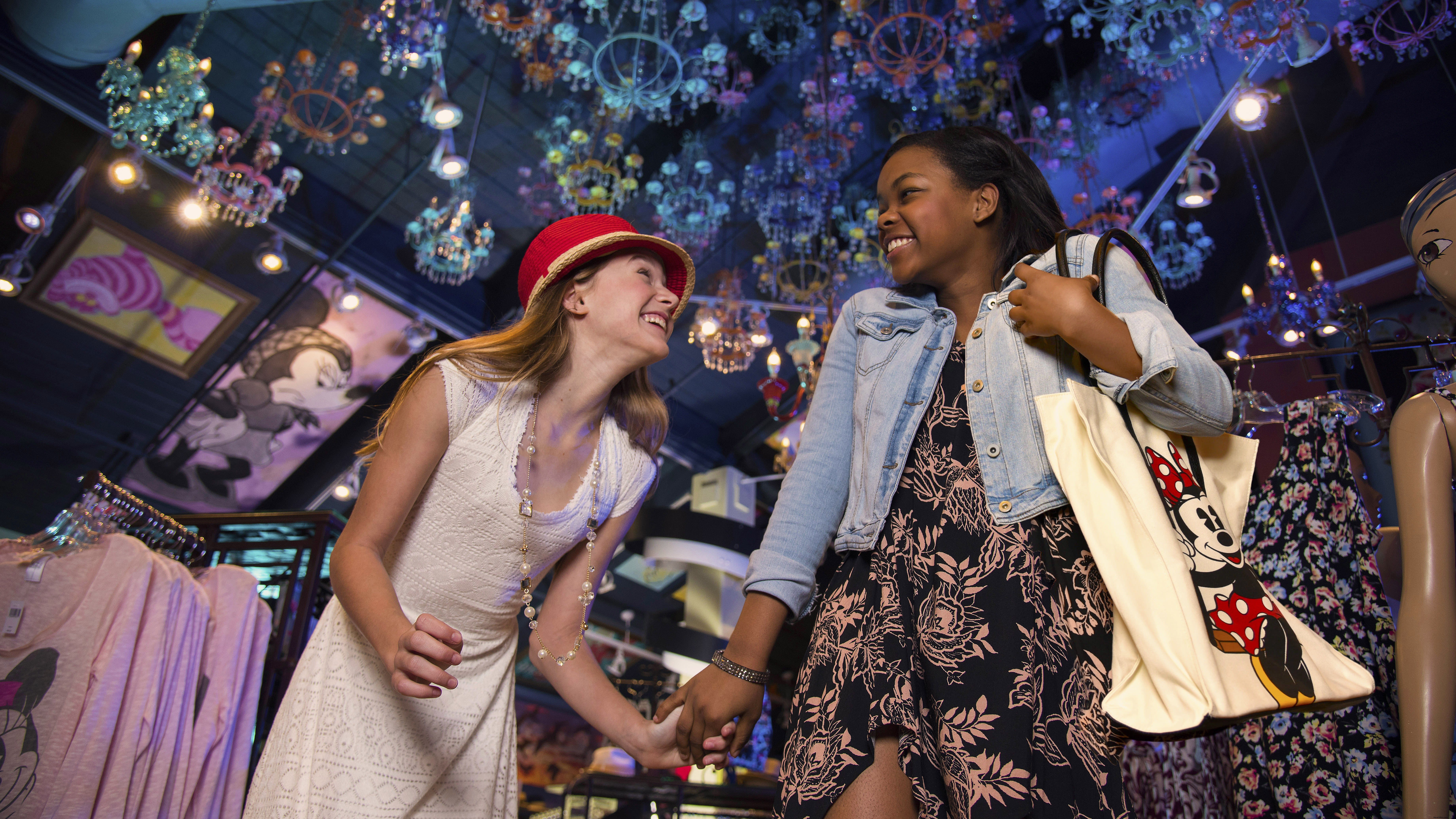 Fall Shopping Guide: Luxury, Deals, and Events in Orlando