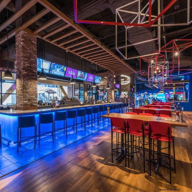 Top 10 Orlando Sports Viewing Spots: From NBC Sports Grill to Wall St. Plaza