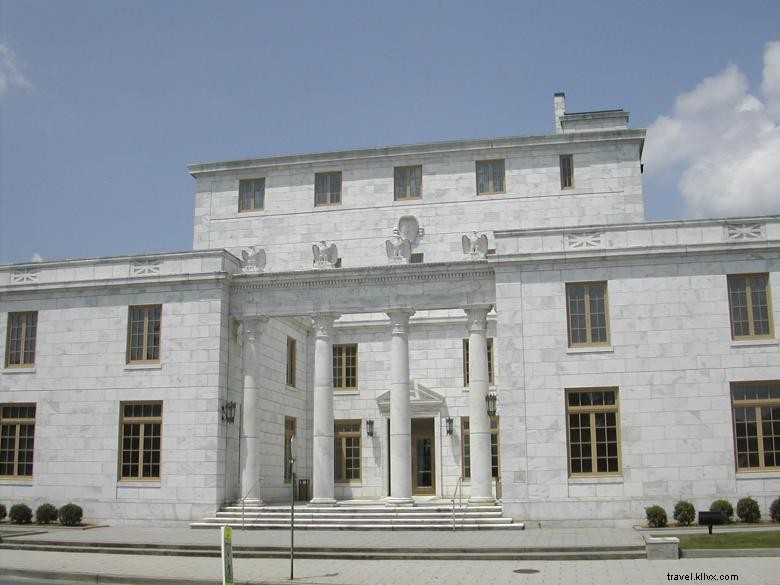 Destination Cherokee: Where Metro Meets the Mountains