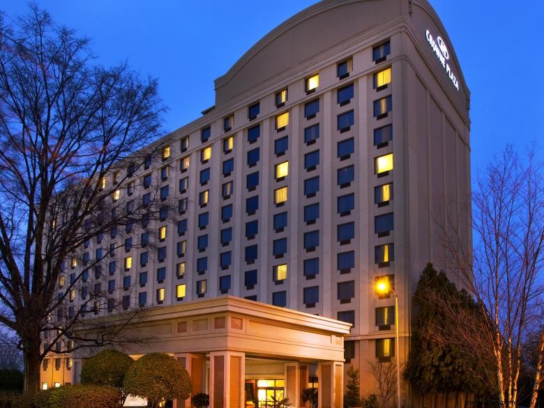 Explore Atlanta’s Vibrant Airport District: Hotels, History, and Culture