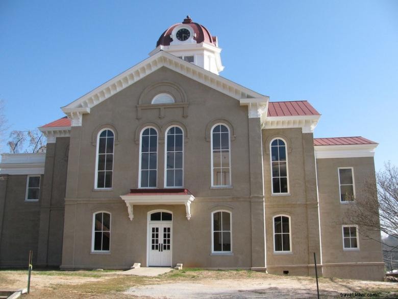Jackson County Courthouse – A Historic Landmark in Jefferson, Georgia