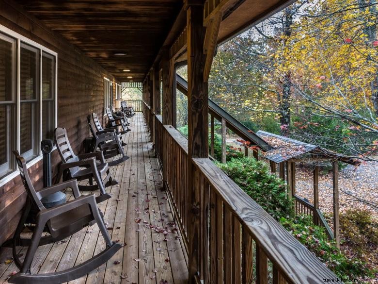 Forrest Hills Resort: Luxury Cabins & Scenic Adventures