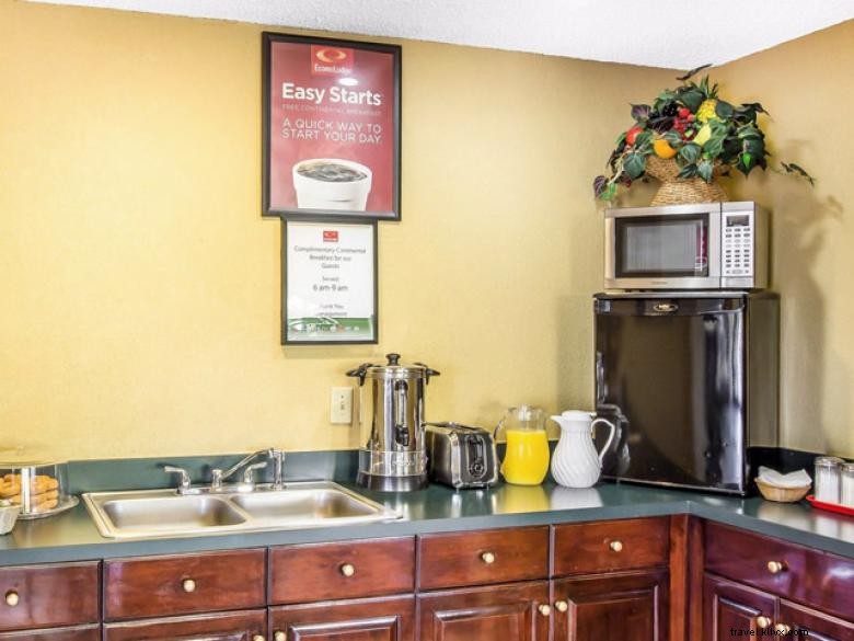 Econo Lodge Union City – Affordable Comfort & Convenience