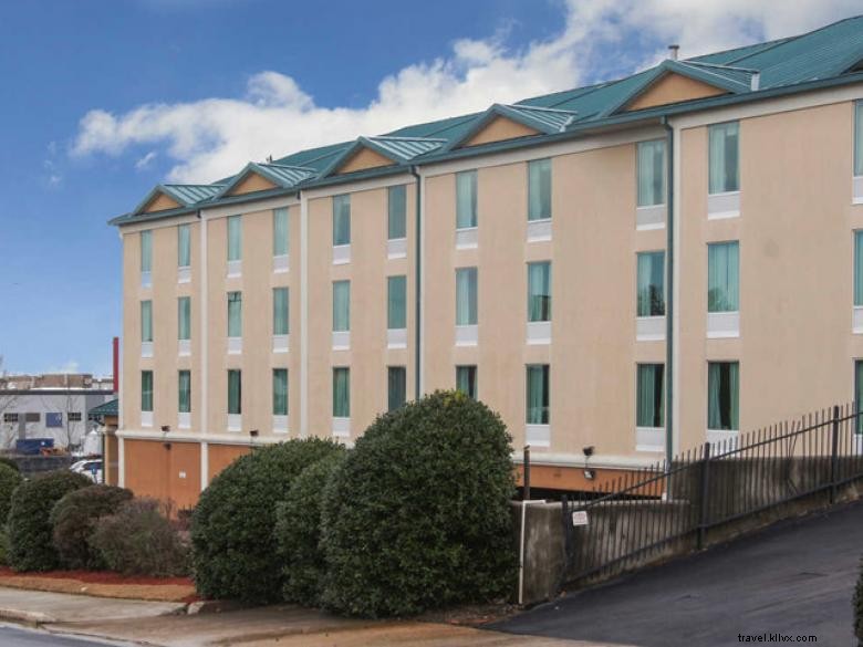 Quality Inn Union City – Comfortable, Convenient & Affordable Stays